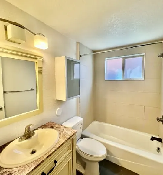 The Pearl Apartments — Photo 6