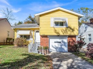 12517 Park Knoll Dr, Garfield Heights, OH