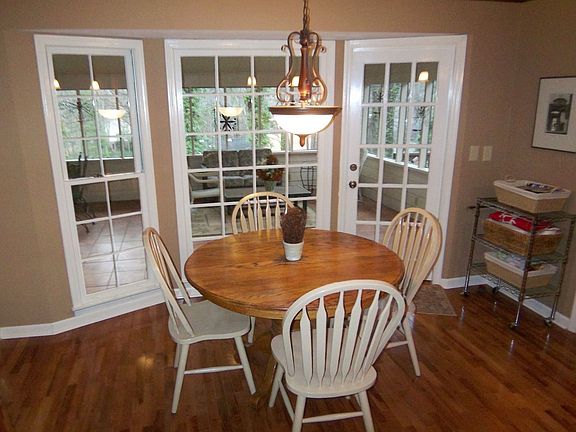 Sunny breakfast area