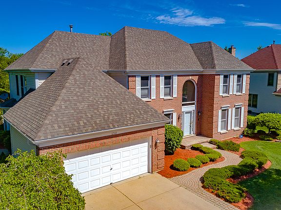 3rd image of 1260 Montclaire Pl