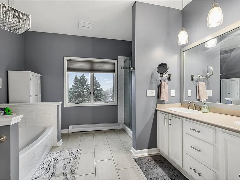 4892 Macgregor Ln — Photo 15