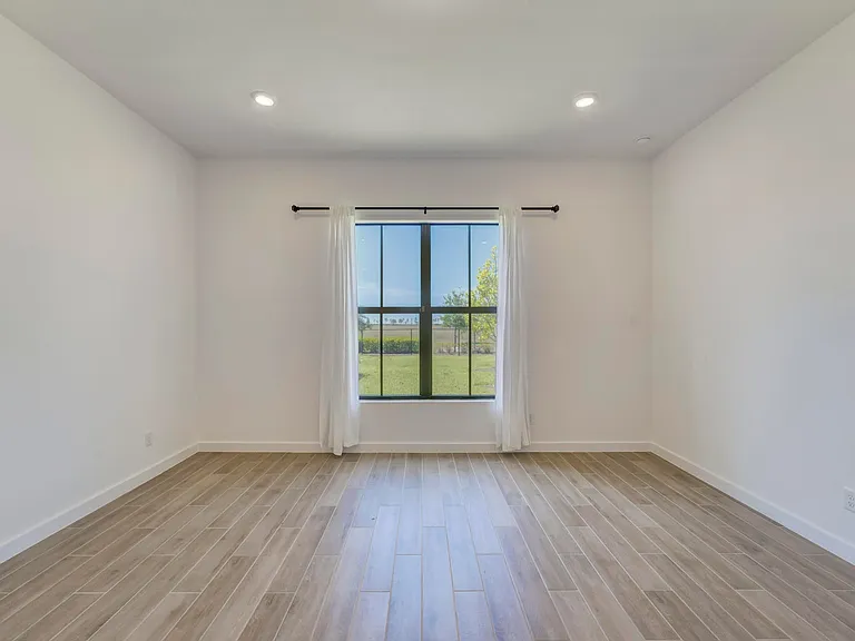 19708 Weathervane Way — Photo 13