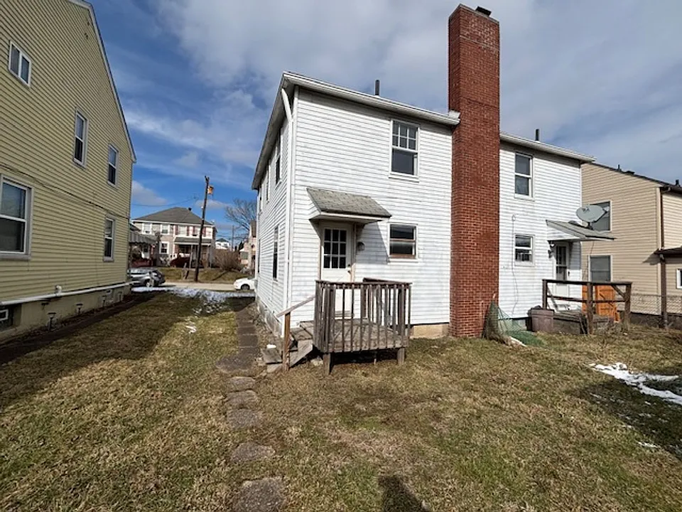 618 Farnsworth Ave