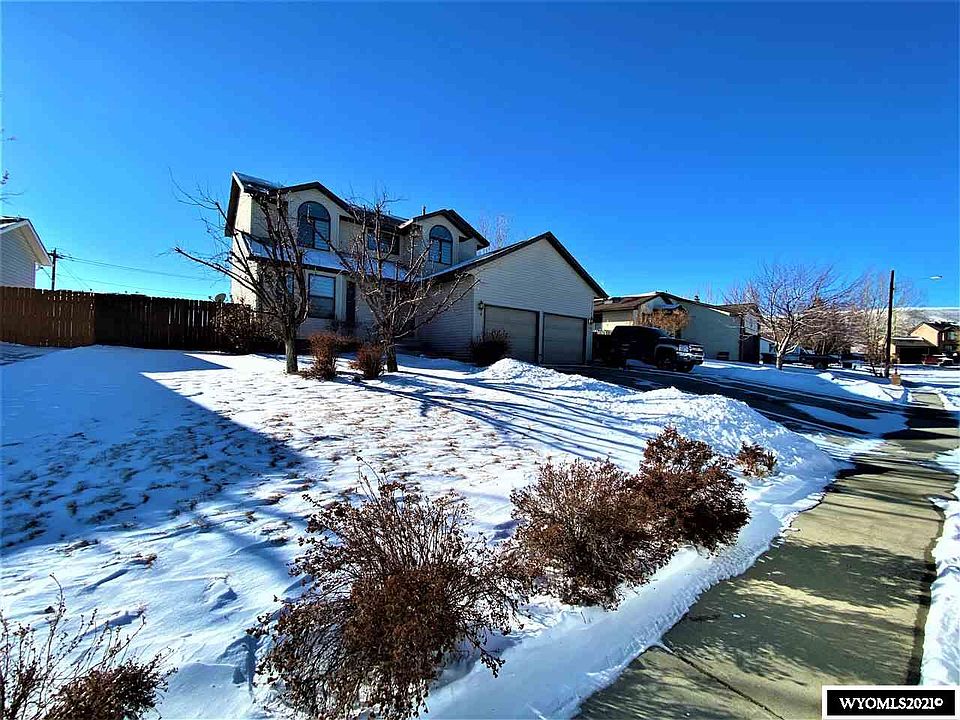 1st image of 3508 Monterey Dr