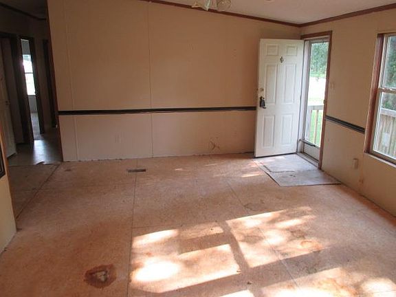 4th image of 107 Ligon Dr