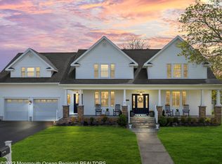 25 Columbus Dr, Monmouth Beach, NJ