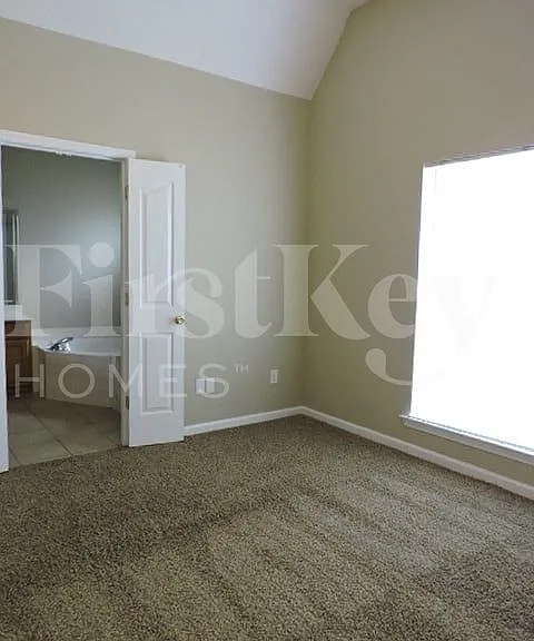 1177 Travers Ln — Photo 16
