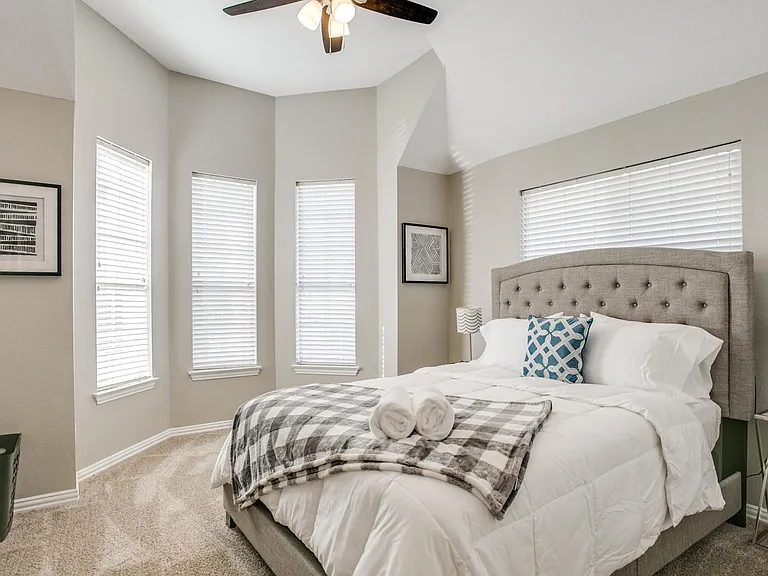 6904 Amethyst Ln — Photo 25