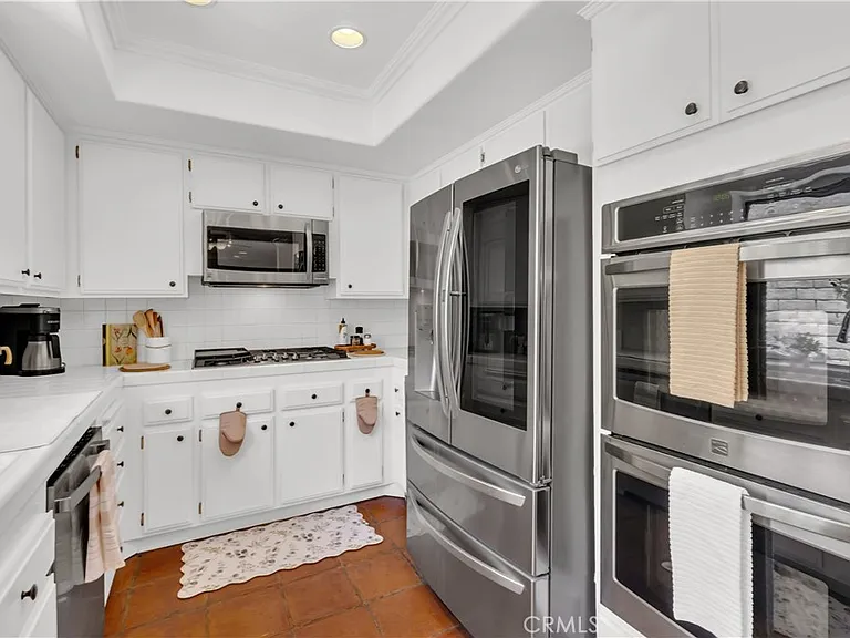 25095 Perch Dr — Photo 19