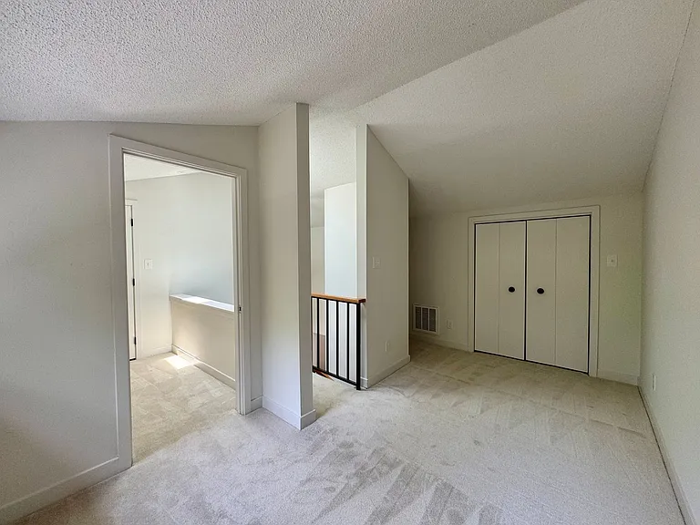 7 Dartford Ct — Photo 10
