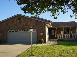 2995 Tulip Ln, Hobart, IN