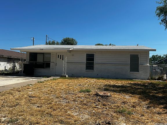 3rd image of 1449 Juanita Dr