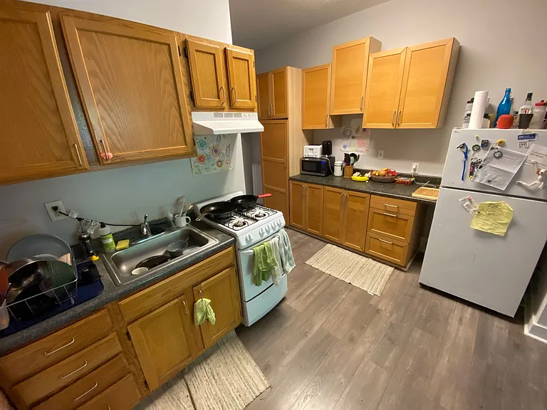 65 Edgewood Ave — Photo 17