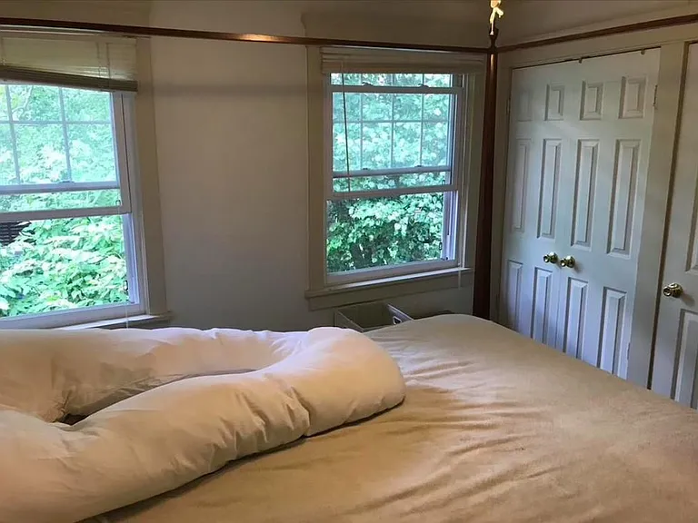 1320 S Negley Ave — Photo 11