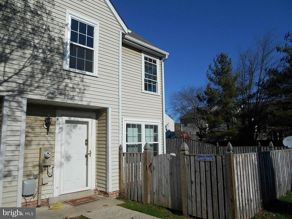 1st image of 1247 Musket Ct Unit 32