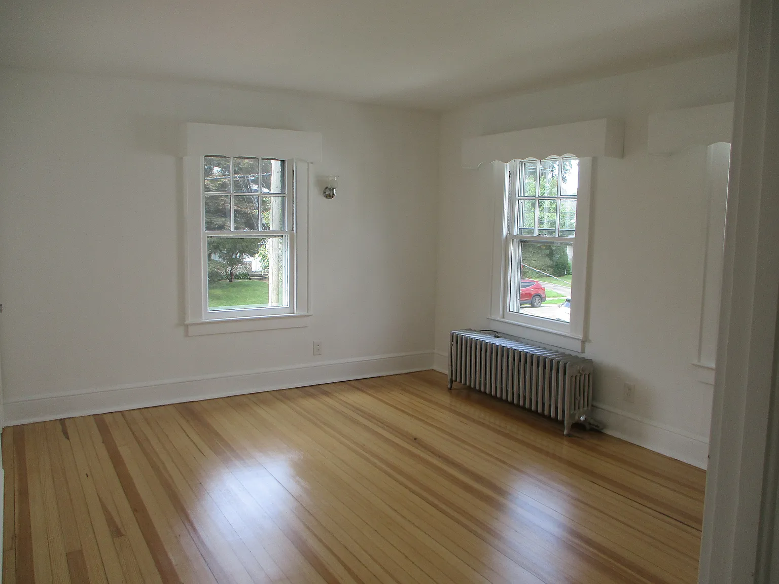 514 Ostrander Ave — Photo 3