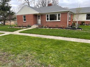 315 W Grove St, Capron, IL 61012