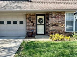 2931 SW Foxcroft 1 Ct, Topeka, KS 66614