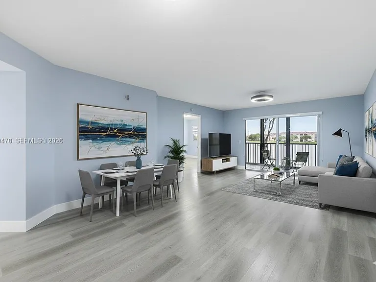 550 SW 138th Ave #206K — Photo 4