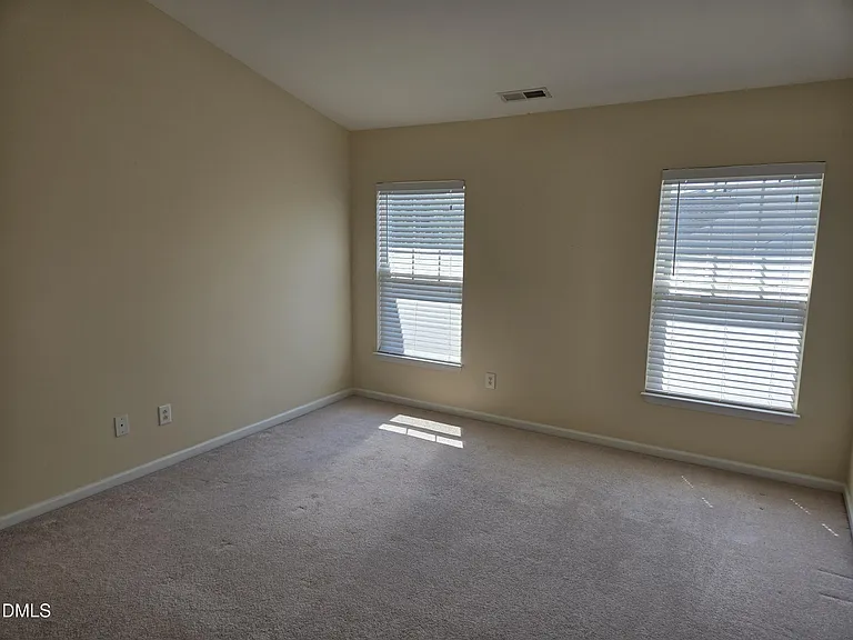 329 Kinellan Ln — Photo 21
