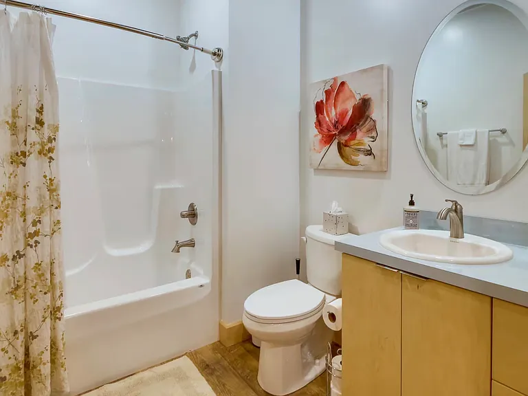 16 S Washington St #1 — Photo 6