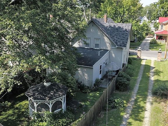 4th image of 433 E Court St