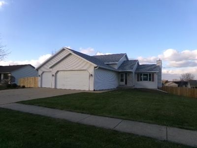 517 Breezeway Dr, Pearl City, IL, 61062