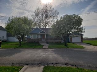 206 N 5th St, Breda, IA 51436