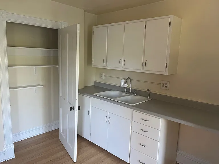 800 Holter St #1/2 — Photo 10