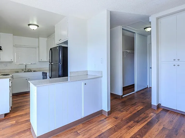 East Orange Village Apartments — Photo 72