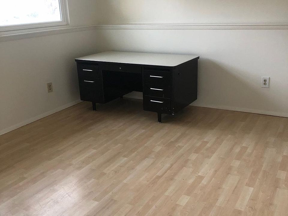2nd image of 19409 Laguna Dr