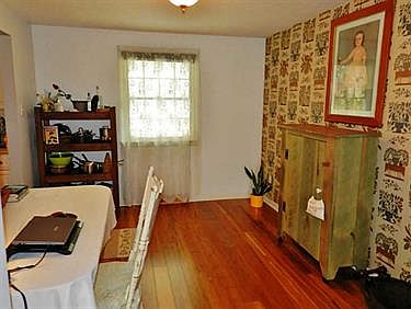 5th image of 1135 Acorn Dr