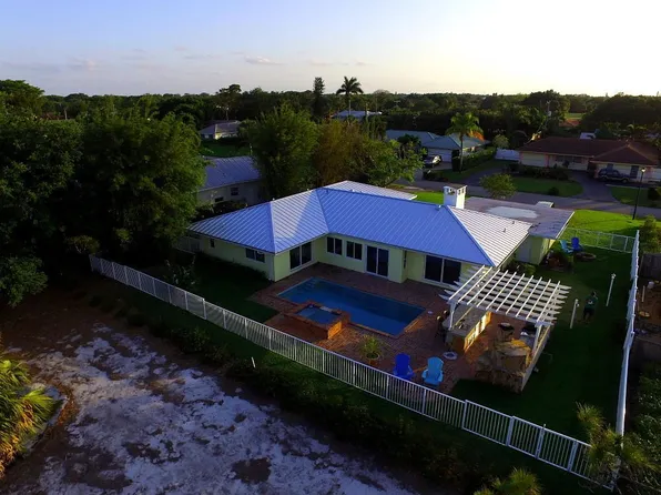 240 Fairway E, Tequesta, FL 33469