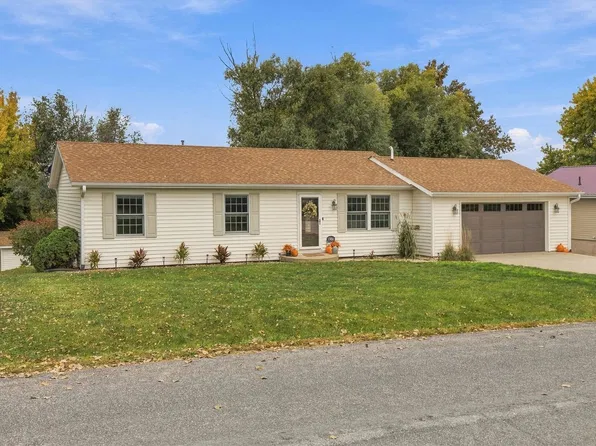 1566 Elk Horn Dr, Otley, IA 50214