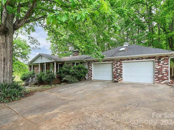 904 N 6th St, Bessemer City, NC 28016