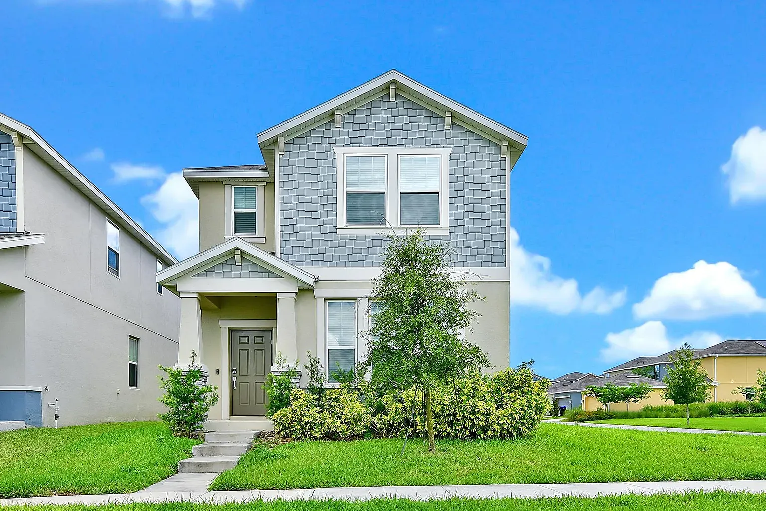 4 bed, 3.5 bath, 2541 sqft, $3,300 — Photo 1
