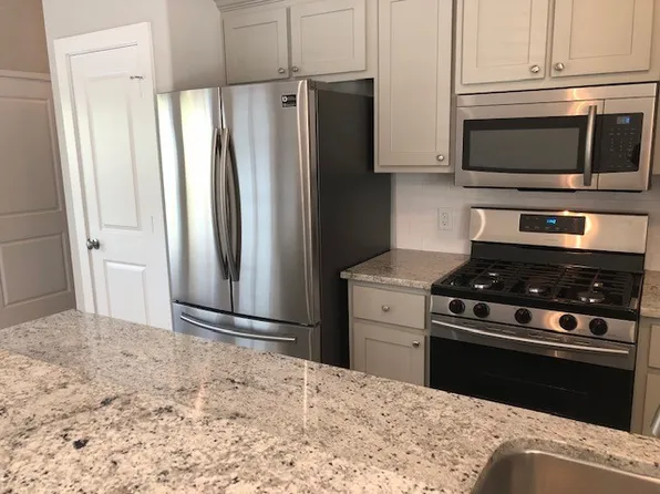 1121 Bernard St #102, Denton, TX 76201