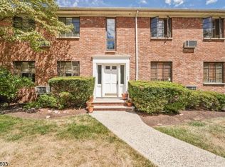 3B Stone Hill Rd, Springfield, NJ 07081
