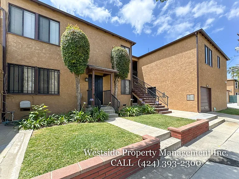 2202 W 84th Pl #3 — Photo 15