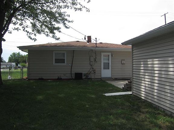 2nd image of 7337 Grand Ave