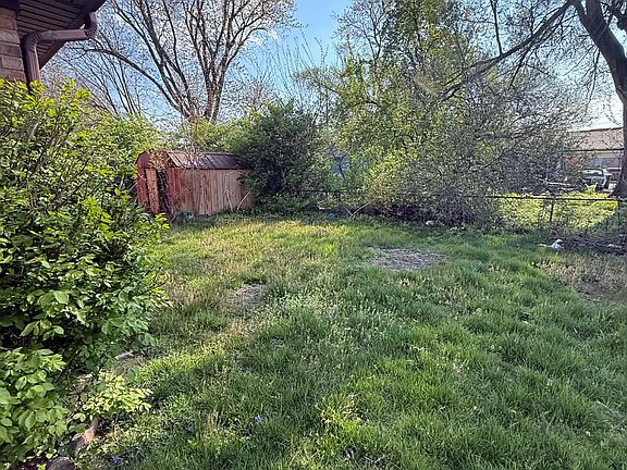 5th image of 128 Grant Cir