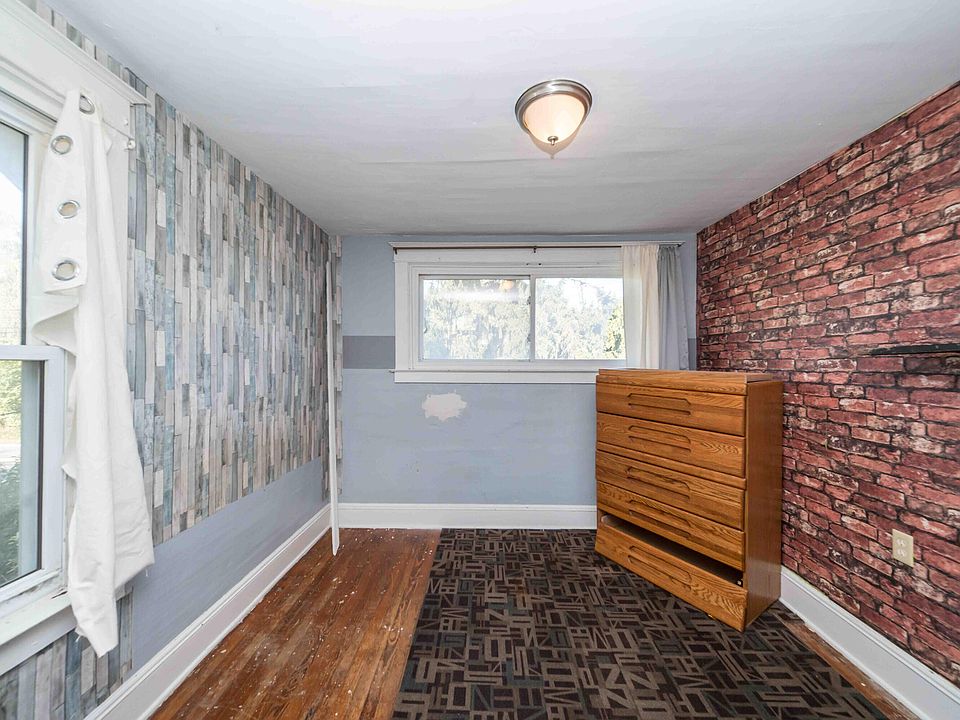 9296 Six Mile Rd, photo 22