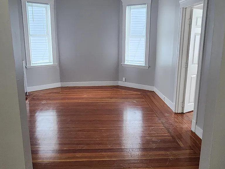 39 Harwood St #2 — Photo 8