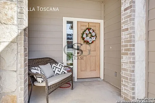 27102 Villa Toscana Photo 1