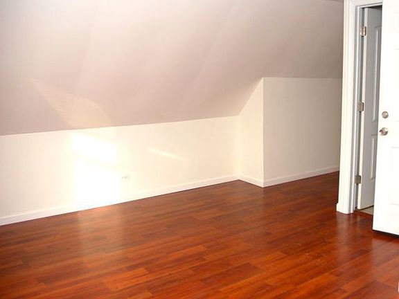3rd image of 3123 N Kimball Ave #3