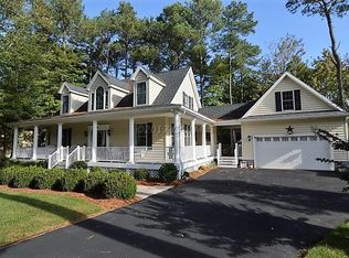 9423 Lakeview Dr, Berlin, MD 21811