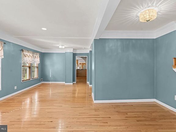 5th image of 4022 36th St