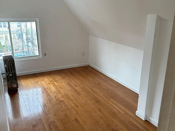 5th image of 462 Beach 67th St #1