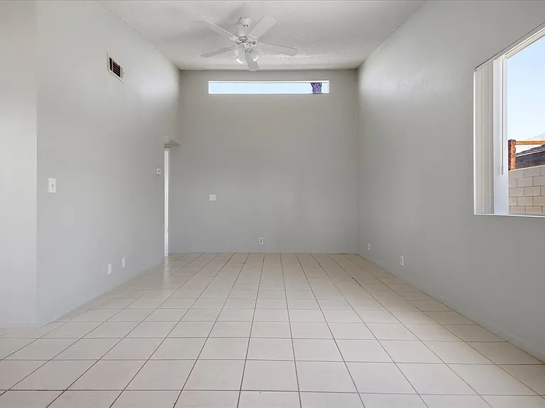 41995 Cambridge Avenue — Photo 26