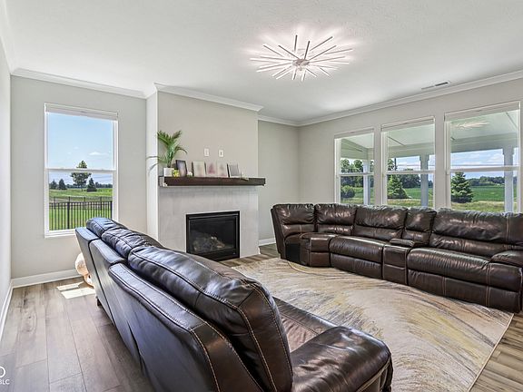 5th image of 4980 S Canton Cir
